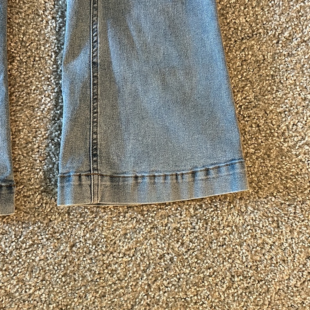 Women's Light Blue Flare Jeans - Picture 4 of 7